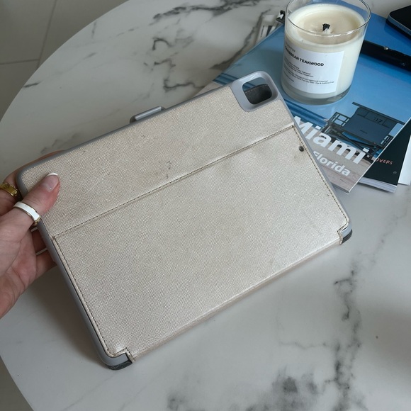 iPad Case - Picture 4 of 4